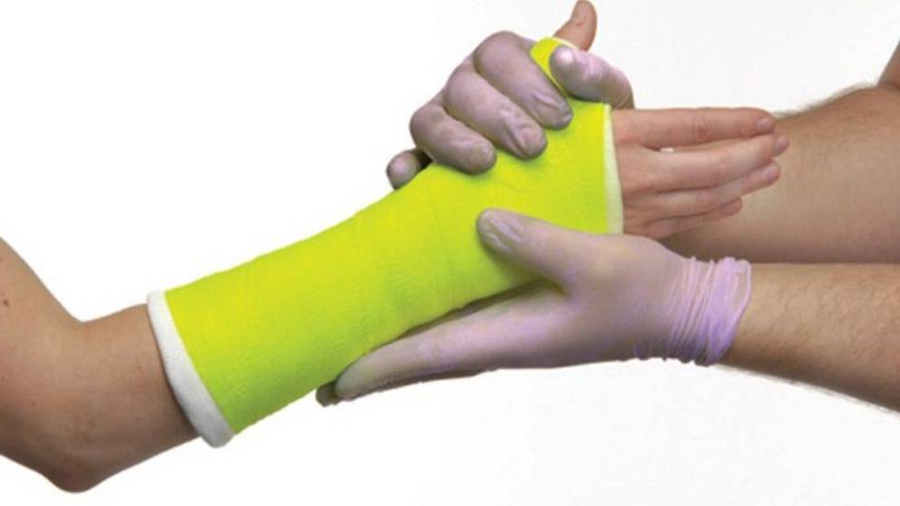 مزیت‌ های باند فایبرگلاس نسبت به گچ معمولی