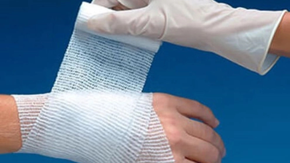 The advantages of fiberglass band compared to ordinary plaster The advantages of fiberglass band compared to ordinary plaster